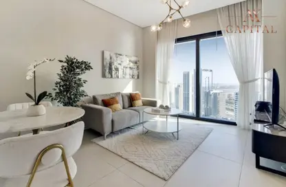 Living / Dining Room image for: Apartment - 1 Bedroom - 2 Bathrooms for sale in Jumeirah Gate Tower 1 - The Address Jumeirah Resort and Spa - Jumeirah Beach Residence - Dubai, Image 1
