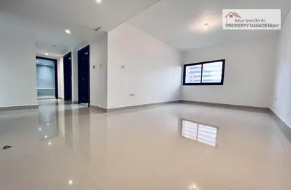 Empty Room image for: Apartment - 1 Bedroom - 1 Bathroom for rent in Hamdan Street - Abu Dhabi, Image 1
