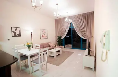 صورة لـ غرفة المعيشة / غرفة الطعام شقة - غرفة نوم - 2 حمامات للايجار في برج سيدني - قرية الجميرا سركل - دبي ، صورة رقم 1