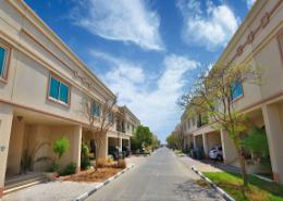 Villa - 4 bedrooms - 5 bathrooms for sale in Seashore - Abu Dhabi Gate City - Abu Dhabi