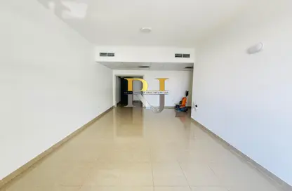 Apartment - 4 Bedrooms - 3 Bathrooms for rent in Mankhool Building - Mankhool - Bur Dubai - Dubai Apartment - 4 Bedrooms - 3 Bathrooms for rent in Mankhool Building - Mankhool - Bur Dubai - Dubai