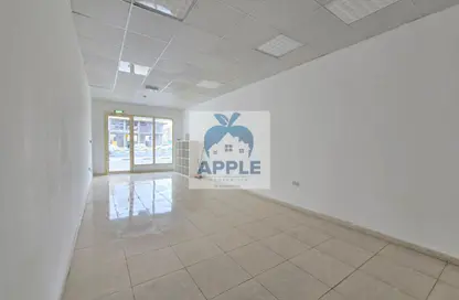 Shop - Studio - 1 Bathroom for rent in Muwaileh 3 Building - Muwaileh - Sharjah