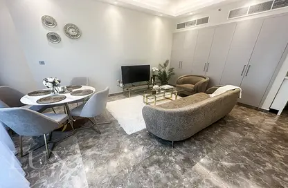Apartment - 1 Bedroom - 2 Bathrooms for sale in Orra Harbour Residences and Hotel Apartments - Dubai Marina - Dubai