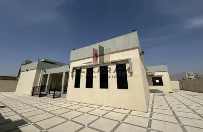 فيلا - 3 غرف نوم - 6 حمامات للبيع في شمال جلفار - رأس الخيمة