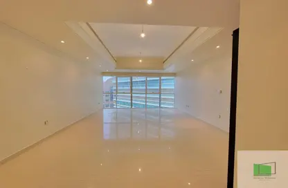 Apartment - 3 Bedrooms - 4 Bathrooms for rent in Sheikha Salama Tower - Khalidiya Street - Al Khalidiya - Abu Dhabi
