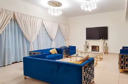 Villa - 4 Bedrooms - 5 Bathrooms for rent in Nad Al Sheba 3 - Nad Al Sheba - Dubai