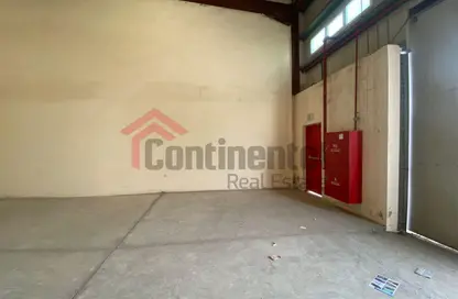 Warehouse - Studio for rent in Al Sajaa - Sharjah