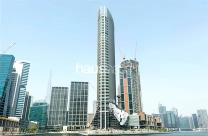 Apartment - 3 Bedrooms - 5 Bathrooms for sale in Jumeirah Living Business Bay - Business Bay - Dubai