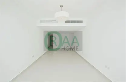 Empty Room image for: Apartment - 2 Bedrooms - 3 Bathrooms for sale in Al Khail Heights - Dubai, Image 1