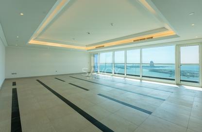 Apartment - 5 Bedrooms - 6 Bathrooms for rent in Wave tower - Corniche Road - Abu Dhabi