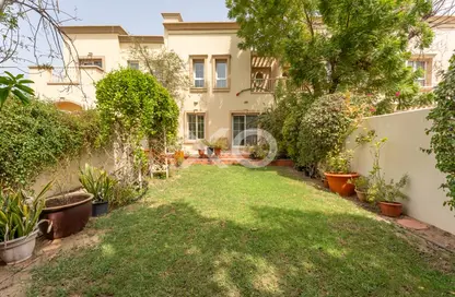 Villa - 2 Bedrooms - 3 Bathrooms for rent in Springs 11 - The Springs - Dubai
