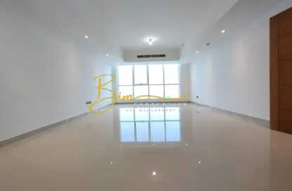 Apartment - 3 Bedrooms - 4 Bathrooms for rent in Crescent Tower 1 - Crescent Towers - Al Khalidiya - Abu Dhabi