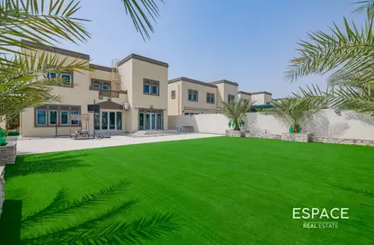 Villa - 3 Bedrooms - 4 Bathrooms for rent in Regional - Jumeirah Park - Dubai
