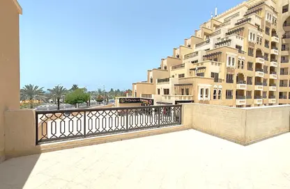 شقة - غرفة نوم - 2 حمامات للبيع في ياقوت - باب البحر - جزيرة المرجان - رأس الخيمة