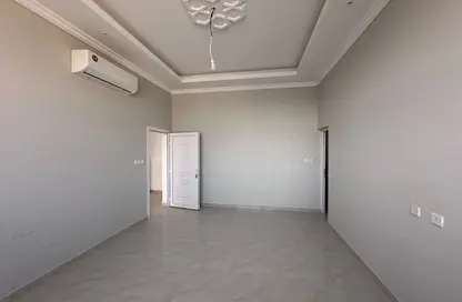 Villa - 5 Bedrooms - 4 Bathrooms for sale in Al Nouf - Sharjah