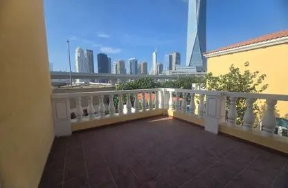 Villa - 5 Bedrooms - 5 Bathrooms for rent in Jumeirah Park - Dubai