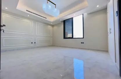 Empty Room image for: Villa - 5 Bedrooms - 6 Bathrooms for sale in Al Ghubaiba - Halwan - Sharjah, Image 1