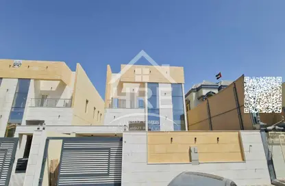 فيلا - 5 غرف نوم - 8 حمامات للبيع في 3 المويهات - المويهات - عجمان فيلا - 5 غرف نوم - 8 حمامات للبيع في 3 المويهات - المويهات - عجمان