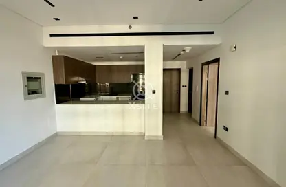 شقة - غرفة نوم - 2 حمامات للايجار في مروة هايتس - منطقة 15 - قرية جميرا الدائرية - دبي