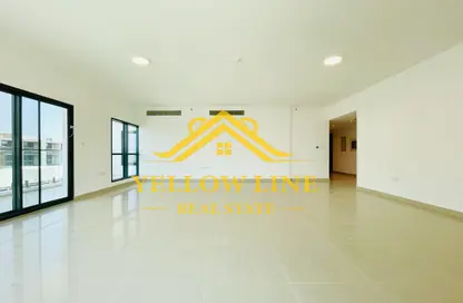 Apartment - 3 Bedrooms - 5 Bathrooms for rent in Al Faridah - Al Raha Beach - Abu Dhabi