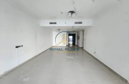 Apartment - 2 Bedrooms - 2 Bathrooms for rent in Al Reffa - Al Raffa - Bur Dubai - Dubai