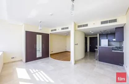 صورة لـ غرفة فارغة شقة - 1 حمام للبيع في سكاي جاردنز - مركز دبي المالي العالمي - دبي ، صورة رقم 1