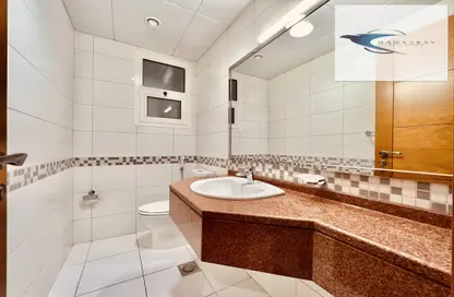 صورة لـ حمام شقة - 2 غرف نوم - 3 حمامات للايجار في برج سي آي - كورنيش الخالدية - الخالدية - أبوظبي ، صورة رقم 1