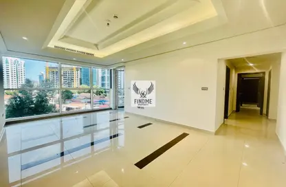 Apartment - 2 Bedrooms - 4 Bathrooms for rent in Baynuna Tower 1 - Corniche Road - Abu Dhabi