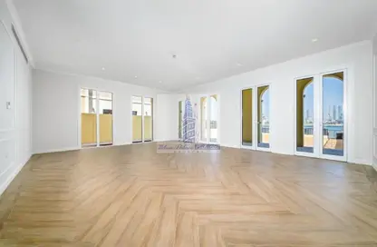 Townhouse - 5 Bedrooms - 5 Bathrooms for sale in Sur La Mer - La Mer - Jumeirah - Dubai