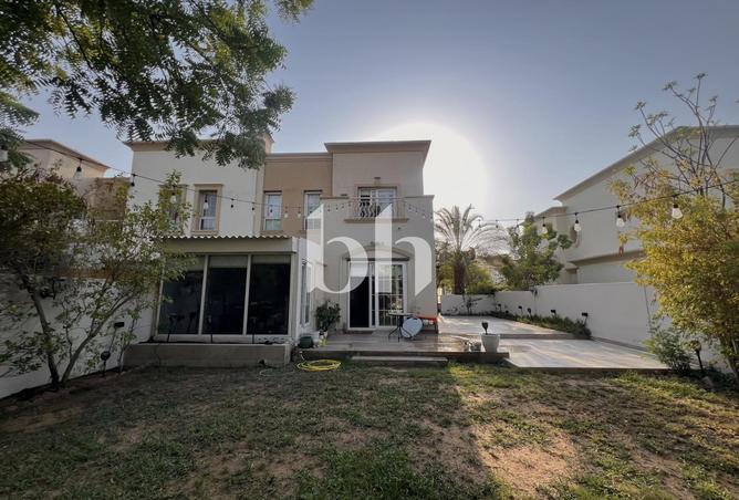 Semi-Furnished | Upgraded | Vacant Mid November