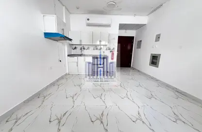 Apartment - Studio - 1 Bathroom for rent in Fire Station Road - Muwaileh - Sharjah
