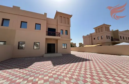 Duplex - 3 Bedrooms - 4 Bathrooms for rent in Seih Al Burairat - Ras Al Khaimah