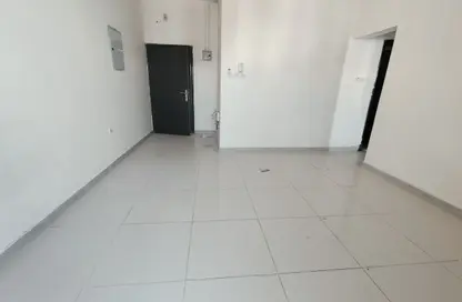 Apartment - 1 Bedroom - 1 Bathroom for rent in Fire Station Road - Muwaileh - Sharjah Apartment - 1 Bedroom - 1 Bathroom for rent in Fire Station Road - Muwaileh - Sharjah