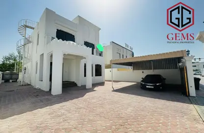 Villa - 4 Bedrooms - 5 Bathrooms for rent in Jumeirah 3 Villas - Jumeirah 3 - Jumeirah - Dubai
