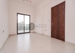 صورةغرفة فارغة لـ: شقة - 2 غرف نوم - 3 حمامات للكراء في بوابة بن غاطي - قرية الجميرا سركل - دبي, صورة 1