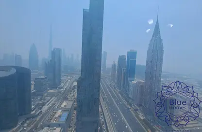 شقة - 2 غرف نوم - 2 حمامات للايجار في برج توينتي فرست سينشري - شارع الشيخ زايد - دبي