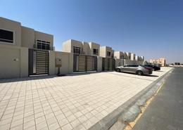 Villa - 4 bedrooms - 6 bathrooms for sale in Falaj Al Moalla - Umm Al Quwain