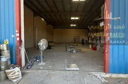 مستودع - استوديو - 1 حمام للايجار في أم الثعوب - أم القيوين