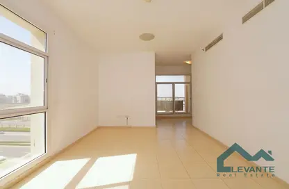 Apartment - 2 Bedrooms - 2 Bathrooms for sale in Mazaya 11 - Queue Point - Dubai Land - Dubai