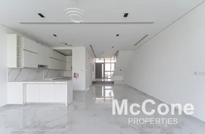 Townhouse - 4 Bedrooms - 6 Bathrooms for rent in Al Amir Residence - Jumeirah Village Circle - Dubai