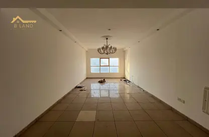 Apartment - 3 Bedrooms - 3 Bathrooms for rent in Al Khan Corniche - Al Khan - Sharjah