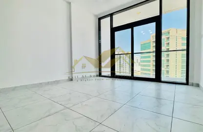 شقة - 2 غرف نوم - 3 حمامات للايجار في الممزر - ديرة - دبي