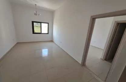 شقة - غرفة نوم - 2 حمامات للايجار في فلل الروضة 2 - 2  الروضة - الروضة - عجمان