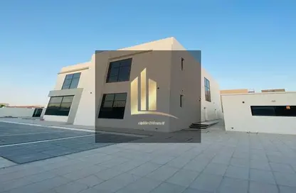 Villa - 5 Bedrooms - 7 Bathrooms for sale in Hoshi - Al Badie - Sharjah