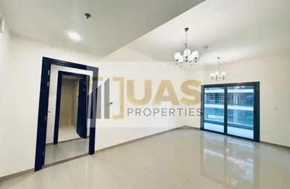Apartment - 1 Bedroom - 2 Bathrooms for rent in Jumeirah Garden City - Al Satwa - Dubai