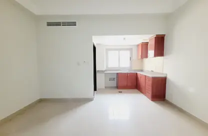 Apartment - Studio - 1 Bathroom for rent in Fire Station Road - Muwaileh - Sharjah