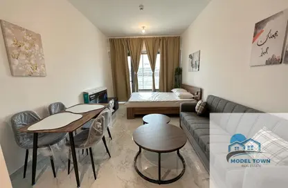 Apartment - Studio - 1 Bathroom for rent in Oasis 1 - Oasis Residences - Masdar City - Abu Dhabi