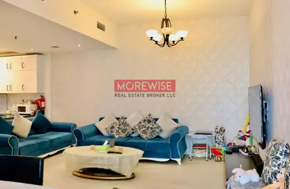 شقة - غرفة نوم - 2 حمامات للبيع في برج سولافا - دبي مارينا - دبي