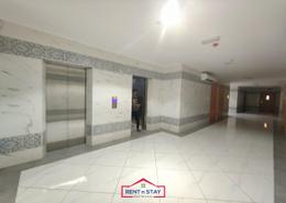 صورةاستقبال / بهو لـ: شقة - 2 غرف نوم - 3 حمامات للكراء في النيادات - المقاطعة المركزية - العين, صورة 1