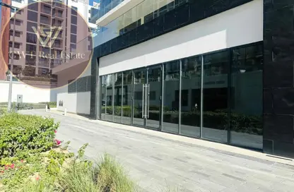 Shop - Studio - 1 Bathroom for rent in AZIZI Riviera - Meydan One - Meydan - Dubai